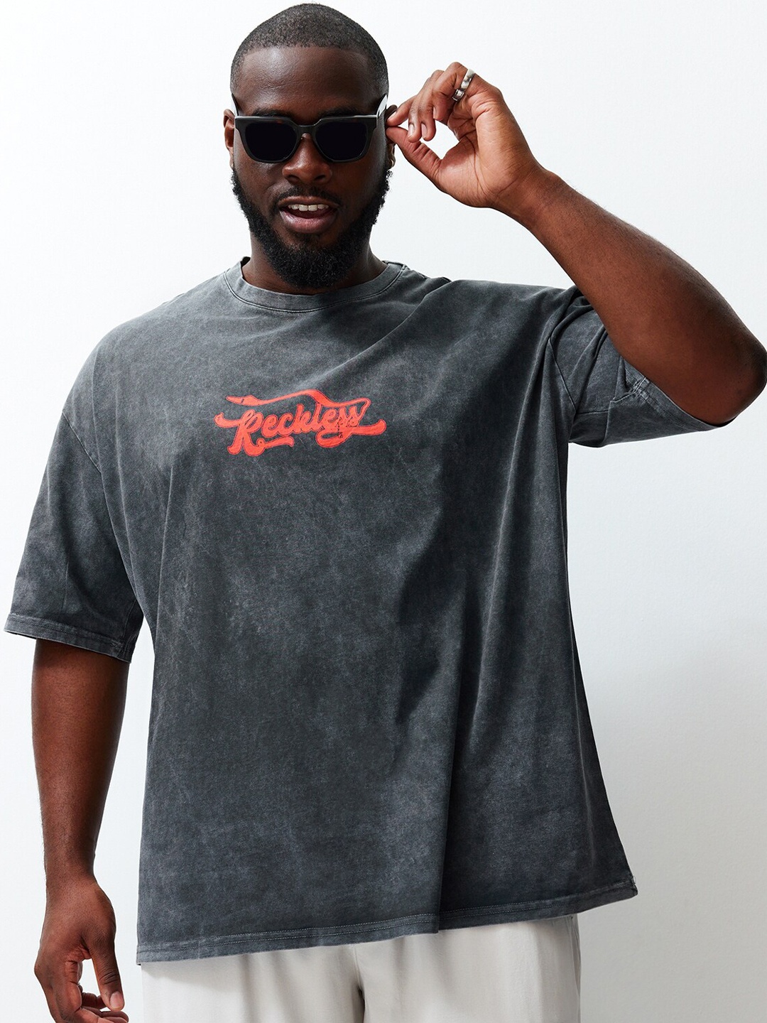 

Trendyol Round Neck Typography Printed Regular Fit Cotton T-shirt, Grey