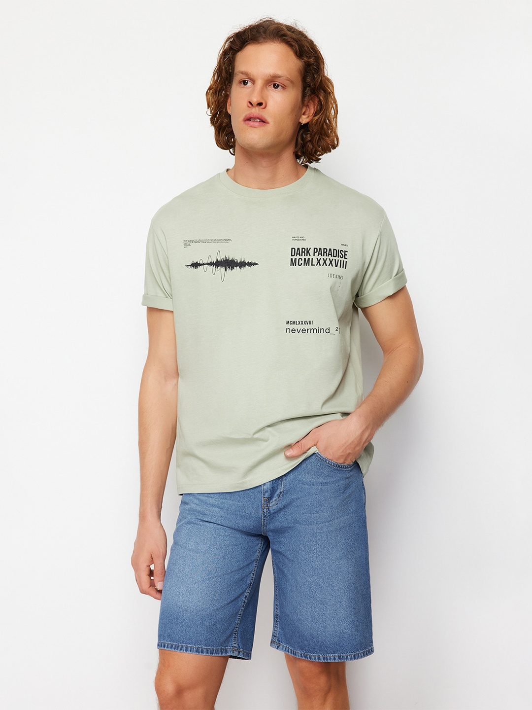 

Trendyol Men Typography Printed Pockets T-shirt, Na
