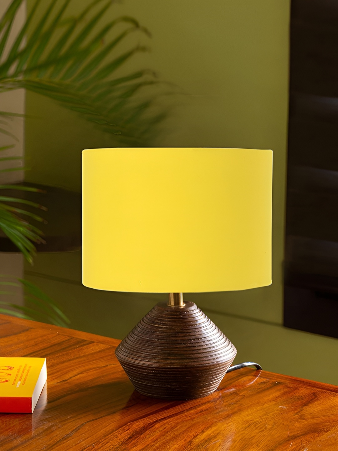 

Devansh Yellow Wooden Traditional Cylindrical Shaped Table Lamp