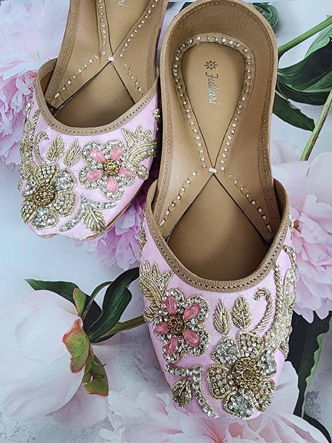 

Fulkari Embellished Round Toe Leather Mojaris, Pink