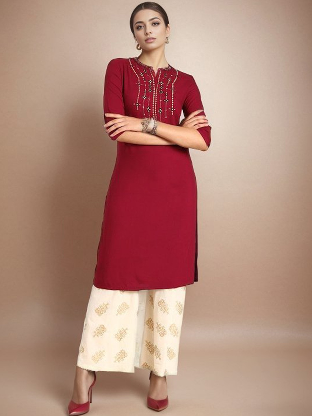 

kipek Ethnic Motifs Yoke Design Floral Kurta, Red