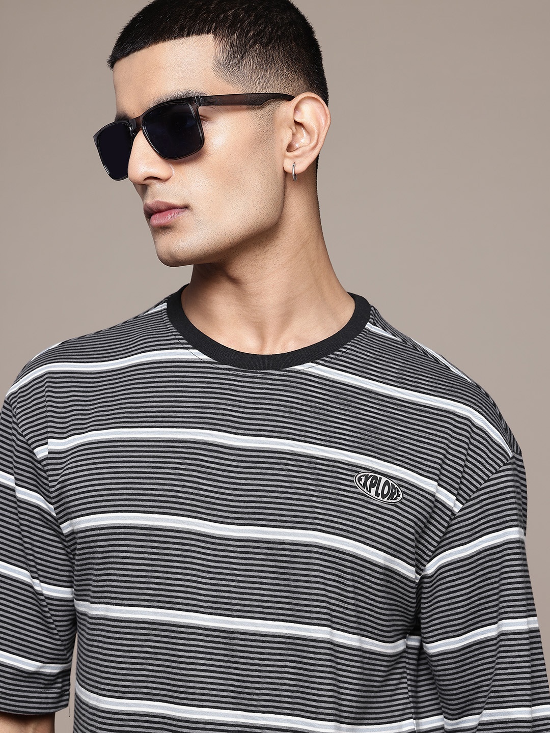 

The Roadster Lifestyle Co. Horizontally Striped Drop-Shoulder Sleeves Relaxed Fit T-shirt, Grey