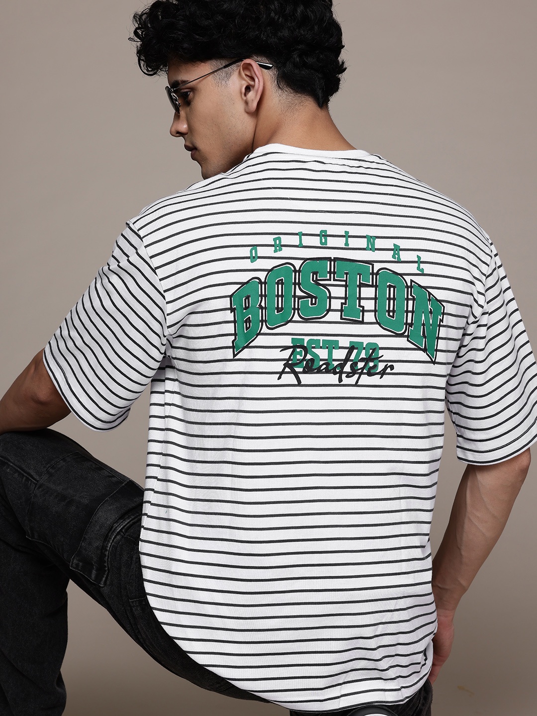 

Roadster Men Striped Drop-Shoulder Sleeves Printed T-shirt, White