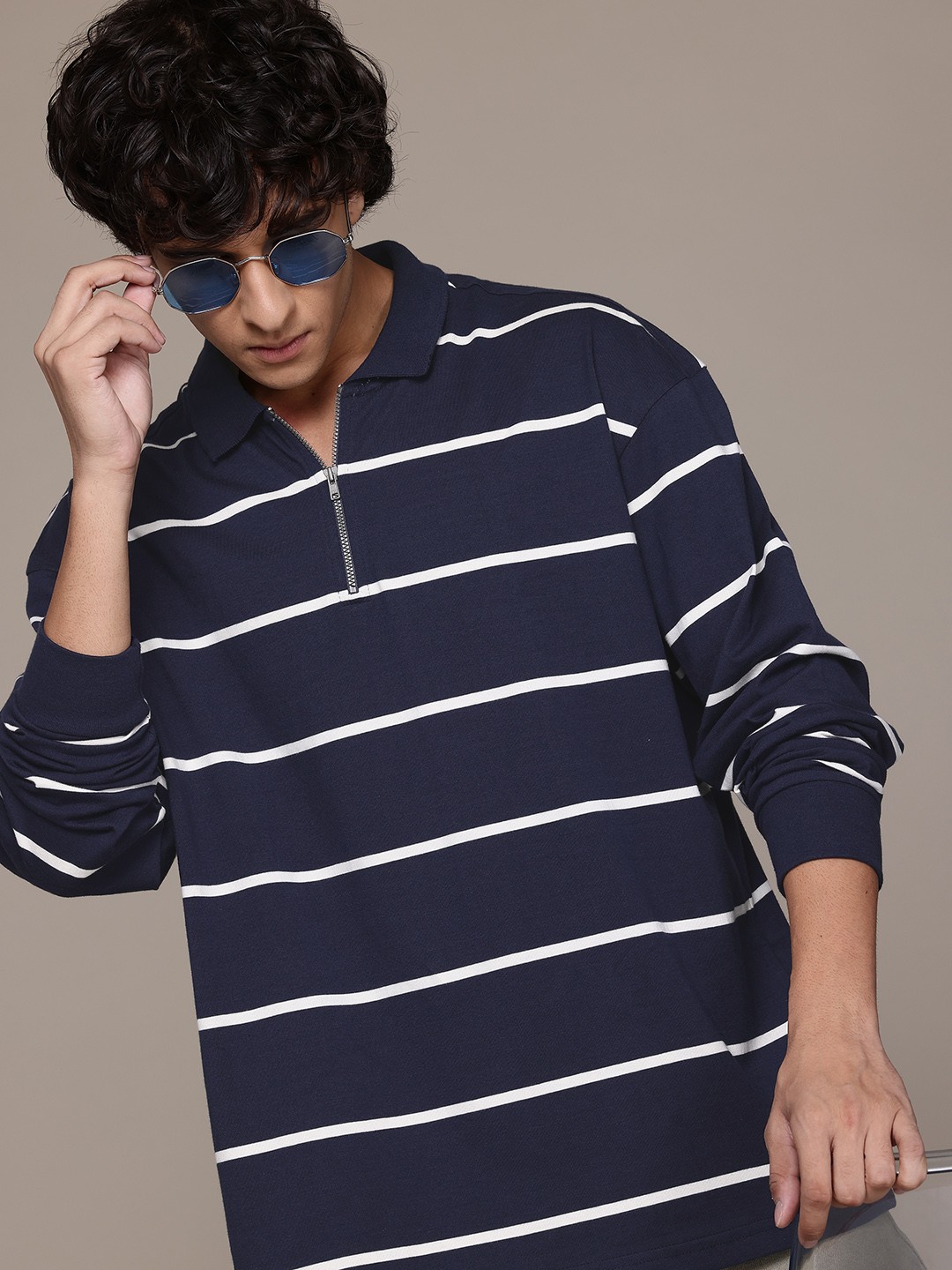 

The Roadster Lifestyle Co. Striped Polo Collar Drop-Shoulder Sleeves T-shirt, Navy blue