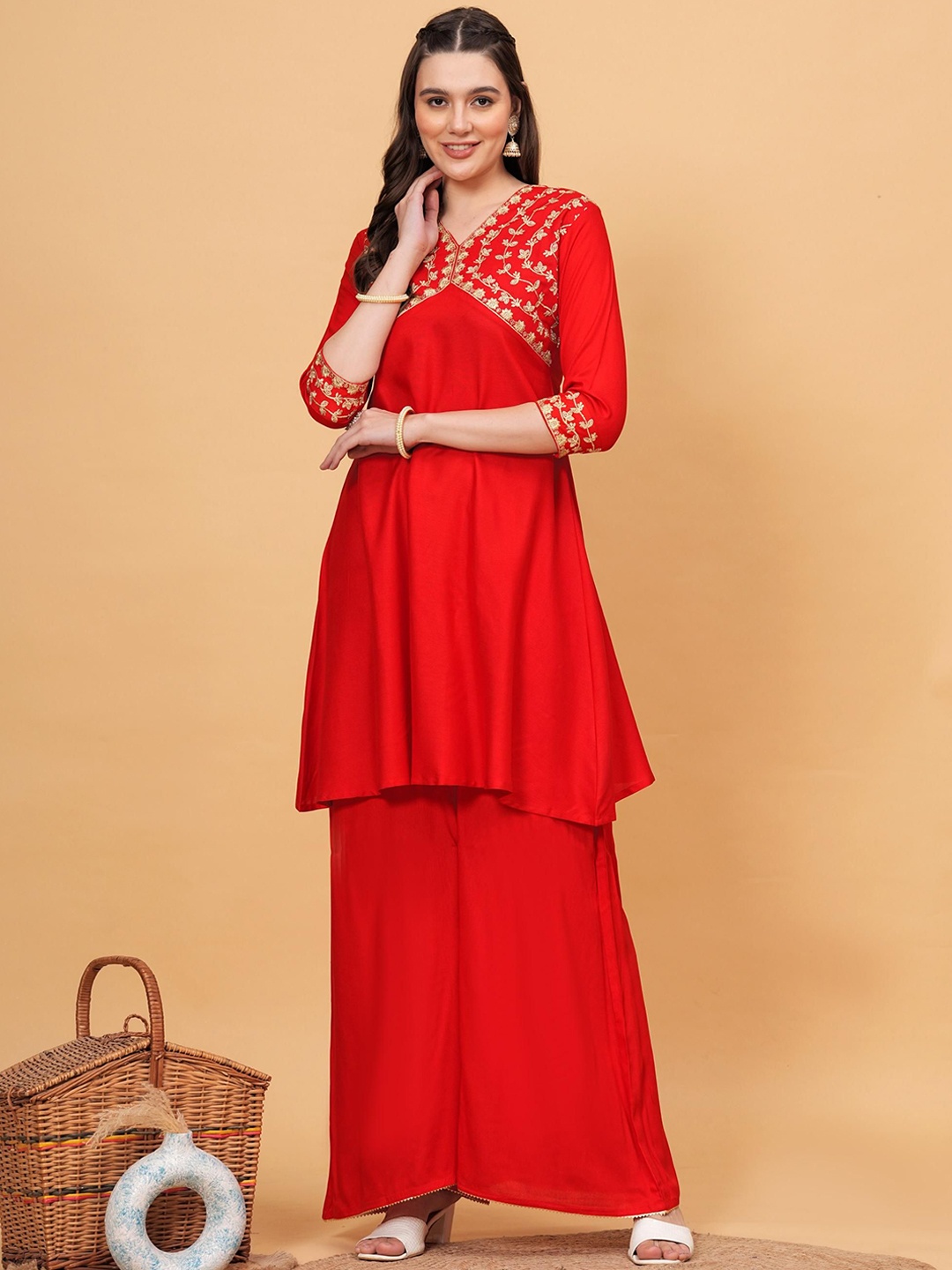 

kipek Red Floral Yoke Design V-Neck Thread Work Anarkali Kurta with Sharara