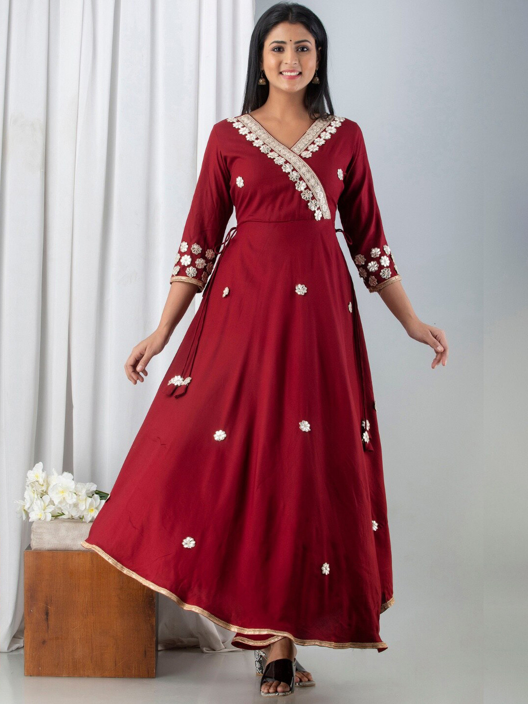 

ftDiva Floral Embroidered V-Neck Fit & Flare Maxi Ethnic Dress, Maroon