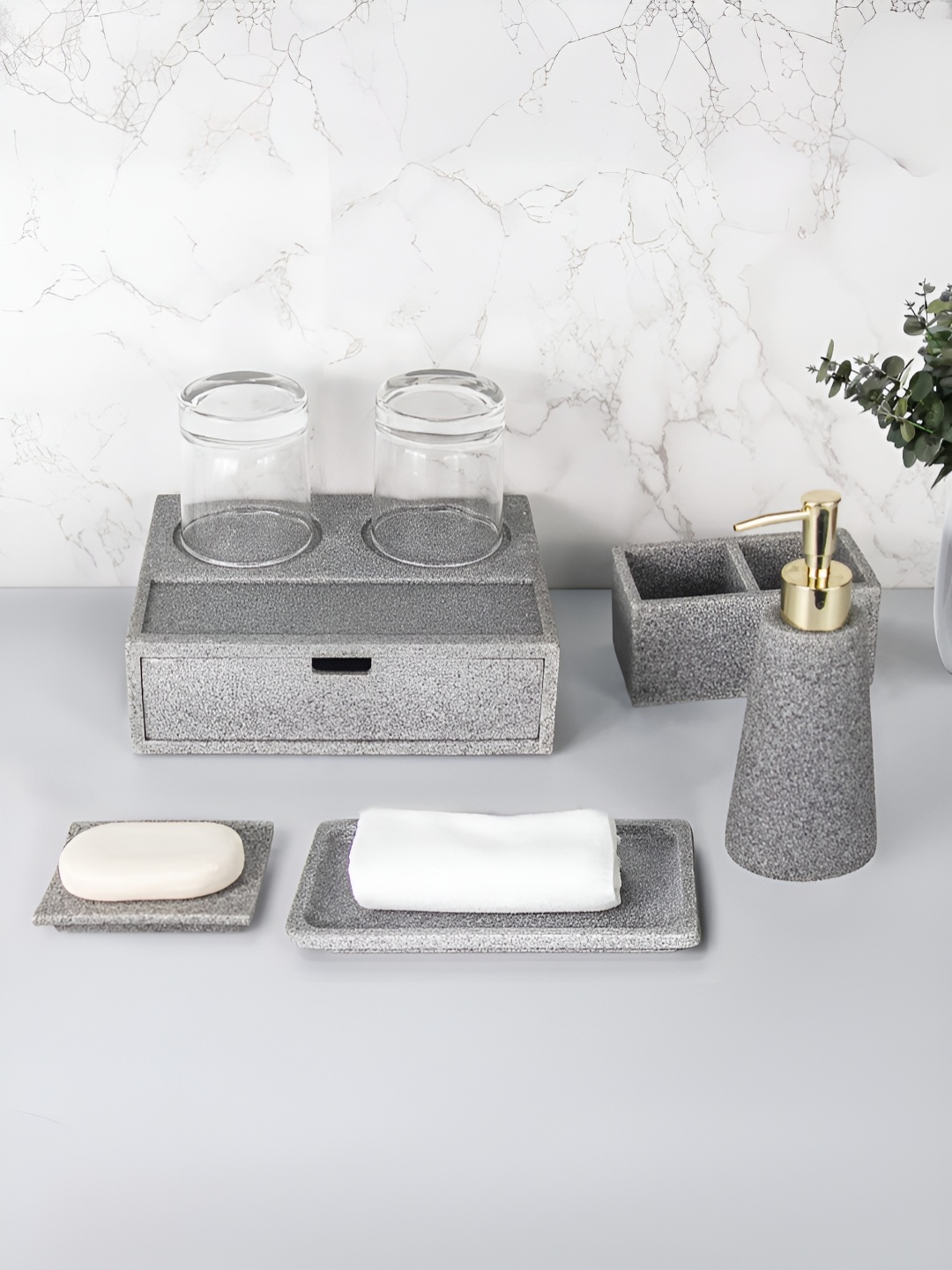 

UMAI Grey 5 Pieces Contemporary Matte Finish Bath Accessories Set