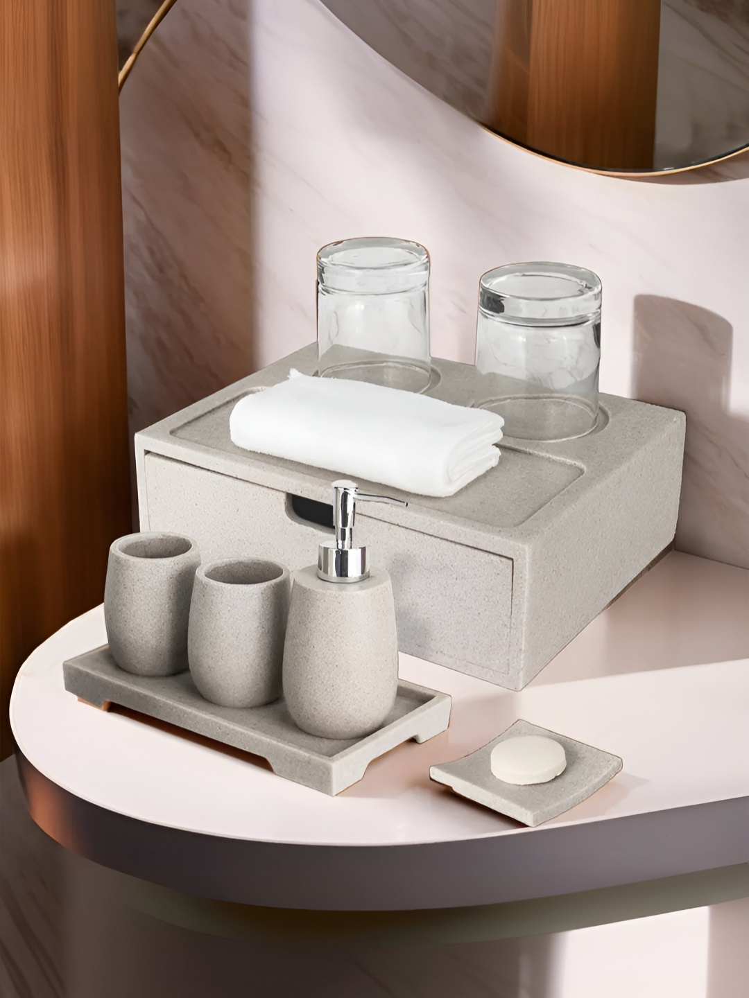 

UMAI Khaki 6 Pieces Contemporary Matte Finish Bath Accessories Set