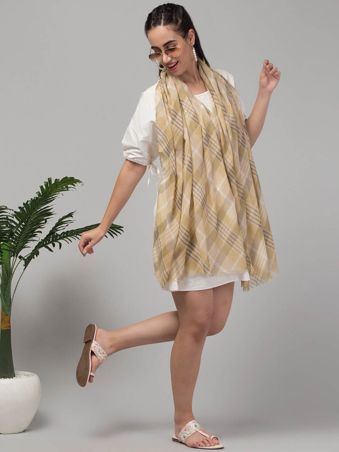 

J Style Women Checked Scarf, Cream