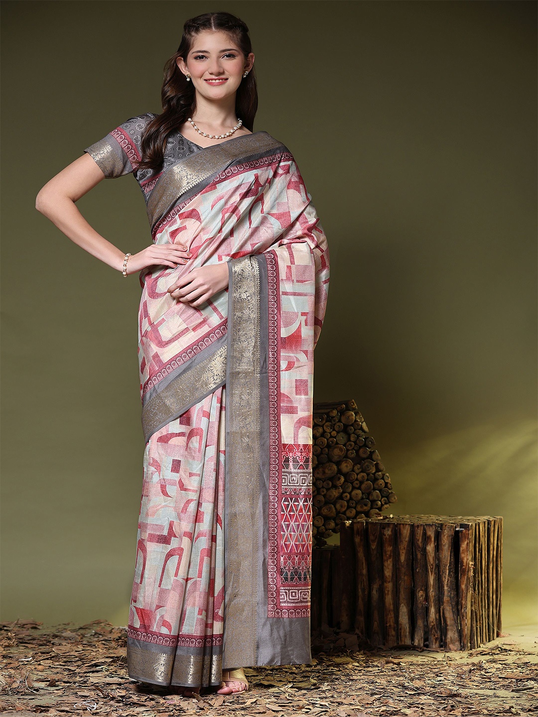 

PRATIBIMB Abstract Printed Pure Silk Saree, White