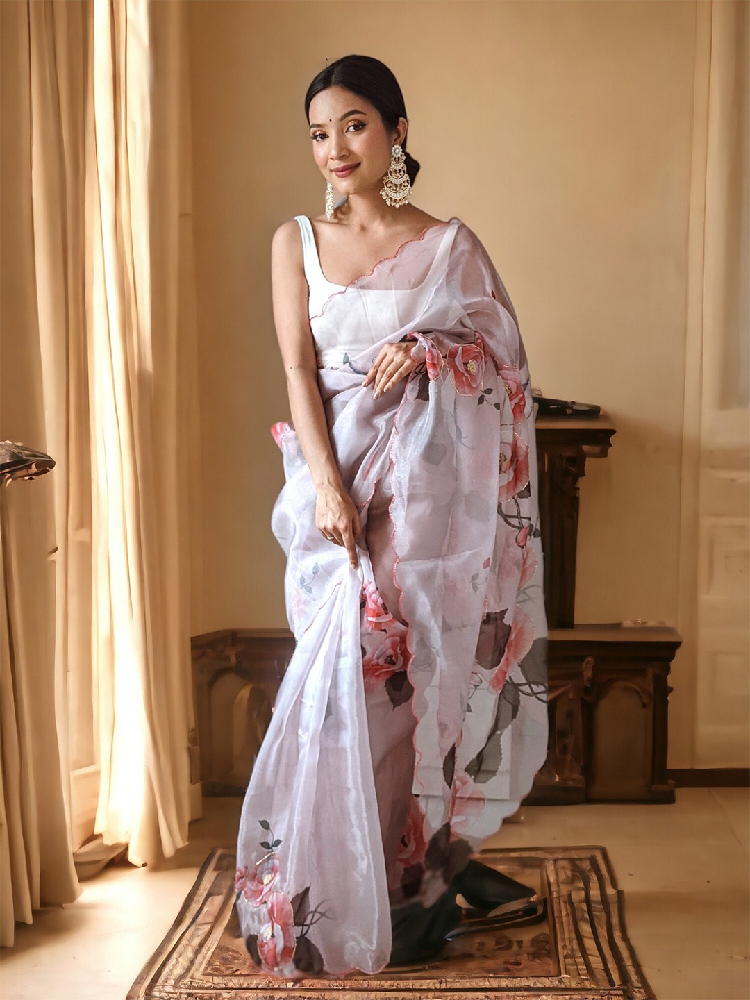 

VAMSEE Ethnic Motifs Beads and Stones Organza Saree, Pink