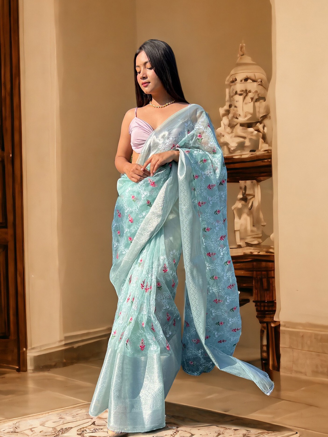 

VAMSEE Floral Zari Organza Saree, Blue