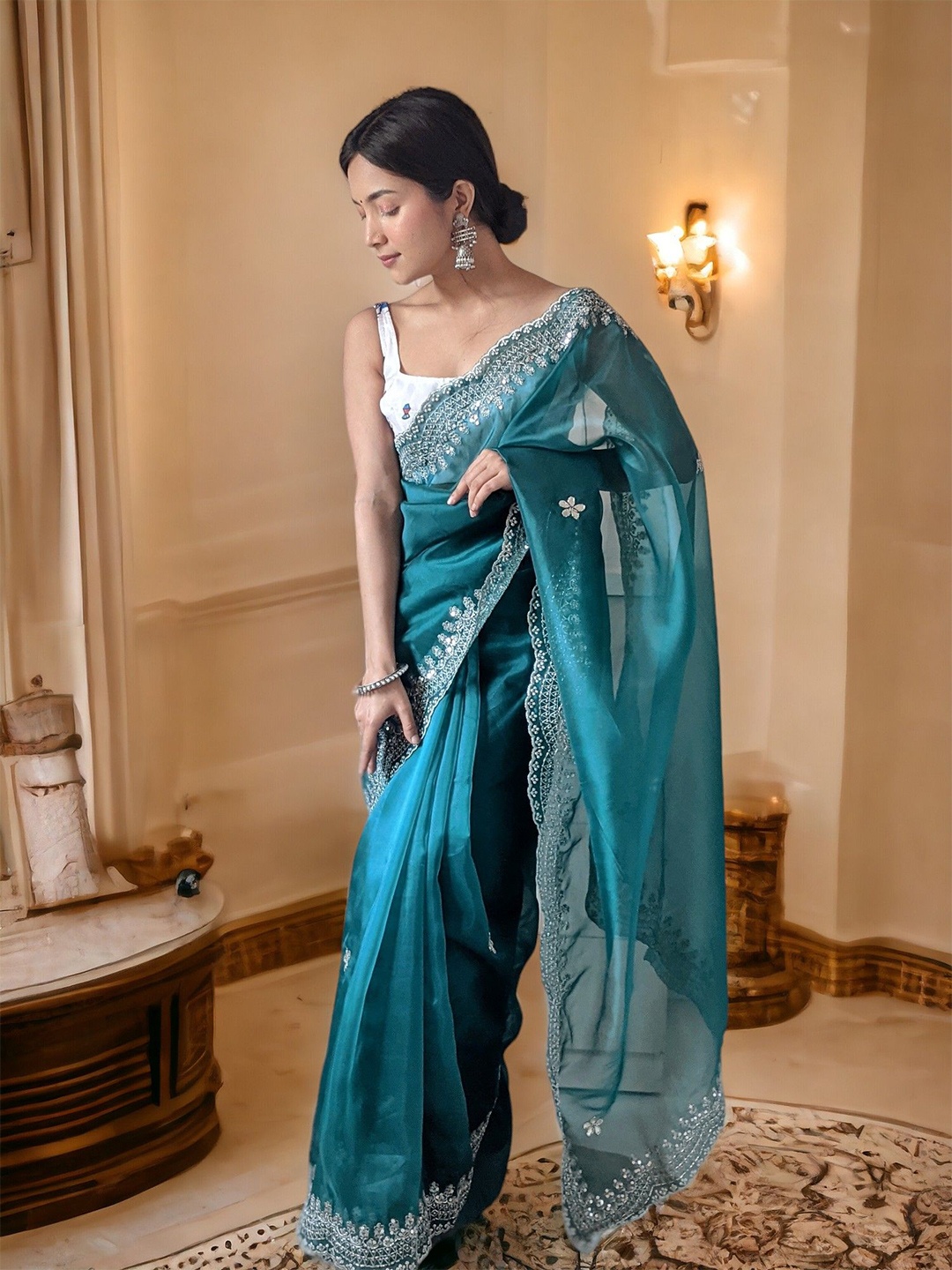 

VAMSEE Ethnic Motifs Sequinned Organza Saree, Blue