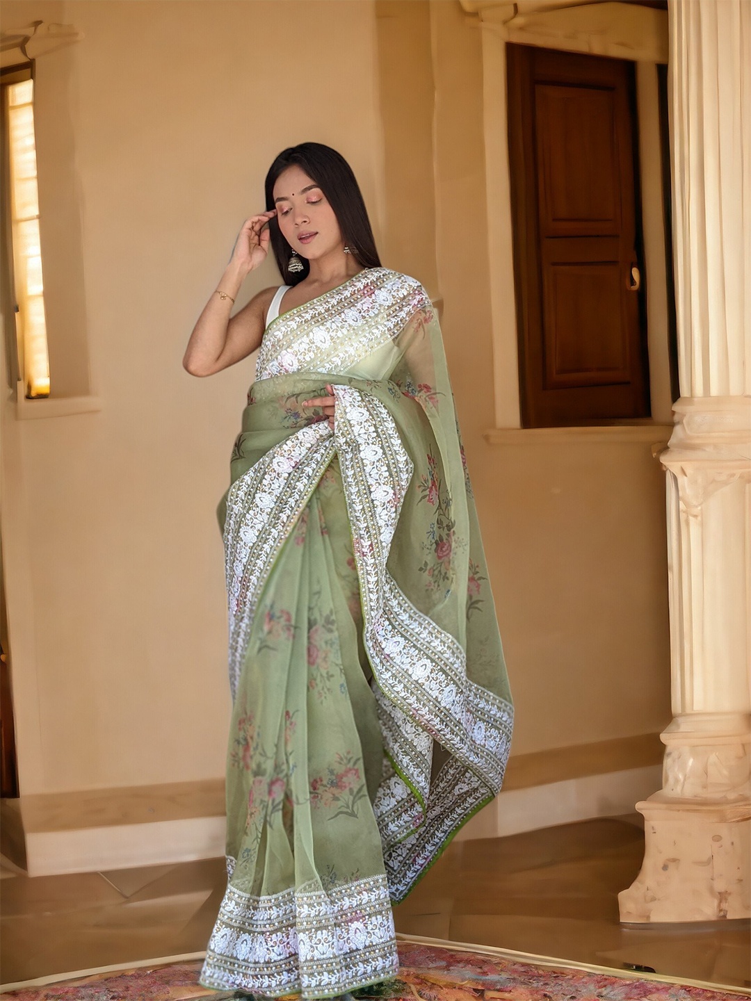 

VAMSEE Ethnic Motifs Embroidered Organza Saree, Sea green