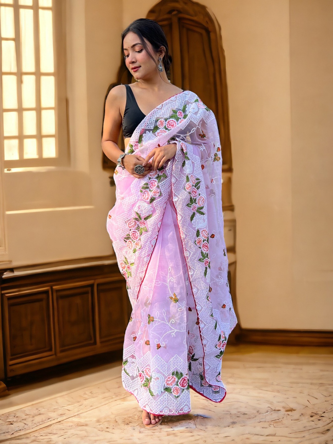 

VAMSEE Floral Embroidered Organza Saree, Pink