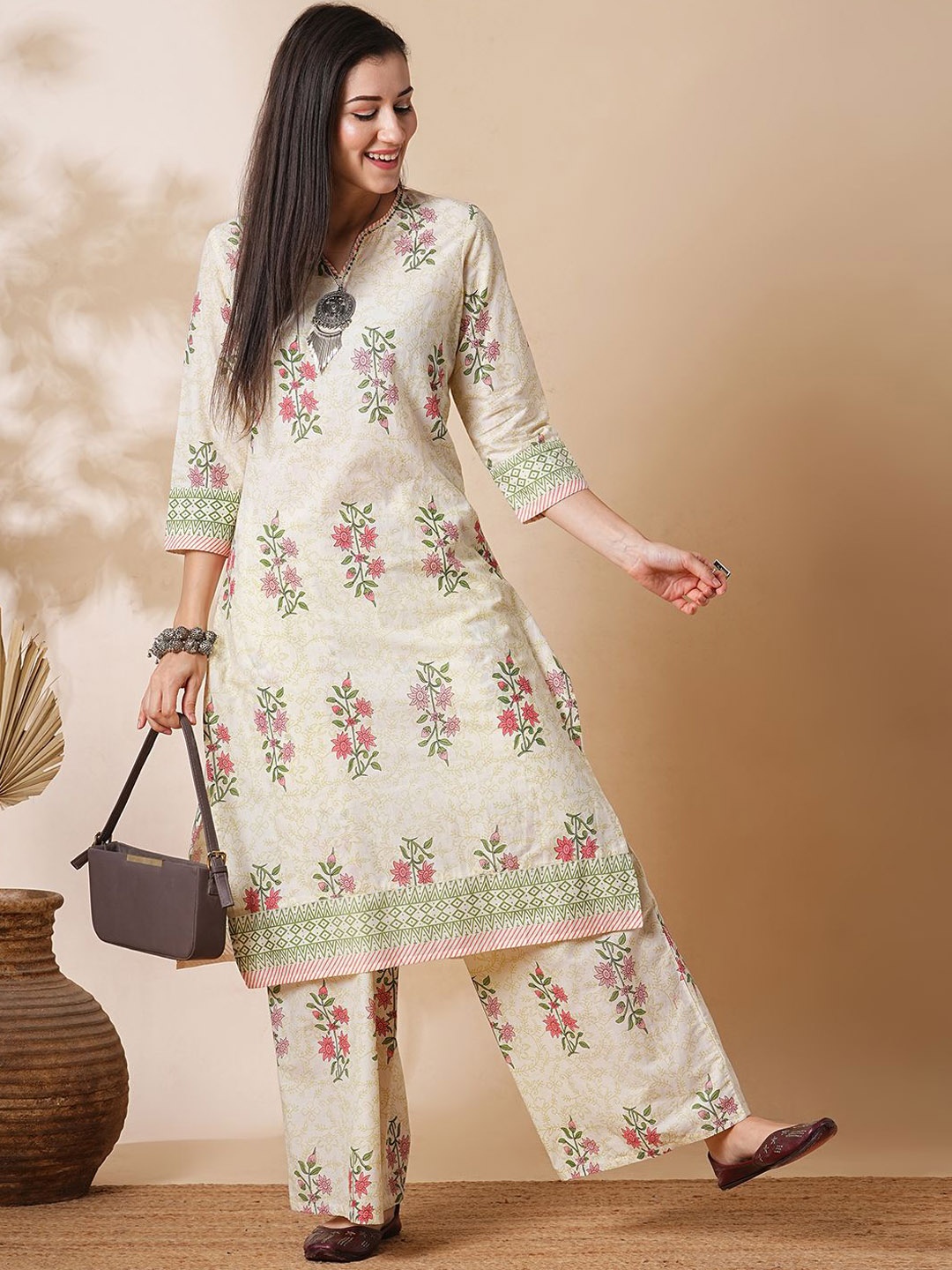 

Globus Allover Floral Print Straight Kurta With Palazzos Workwear Set, Off white