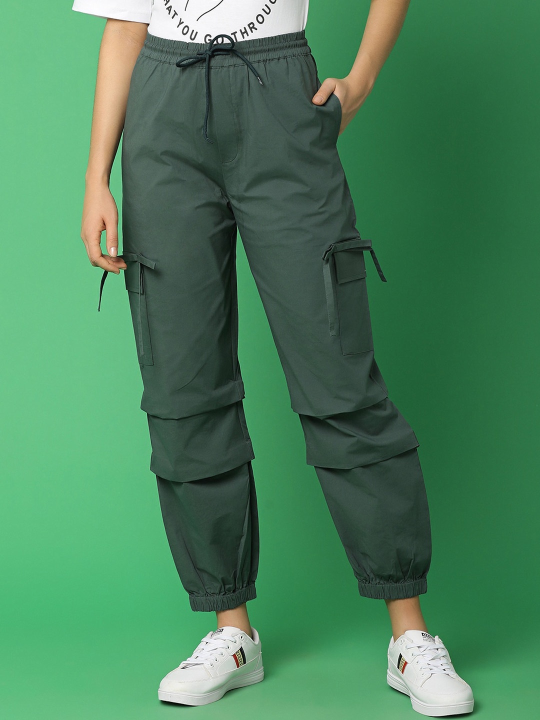 

UNLIMITED Women Regular Fit Cargo Joggers, Green