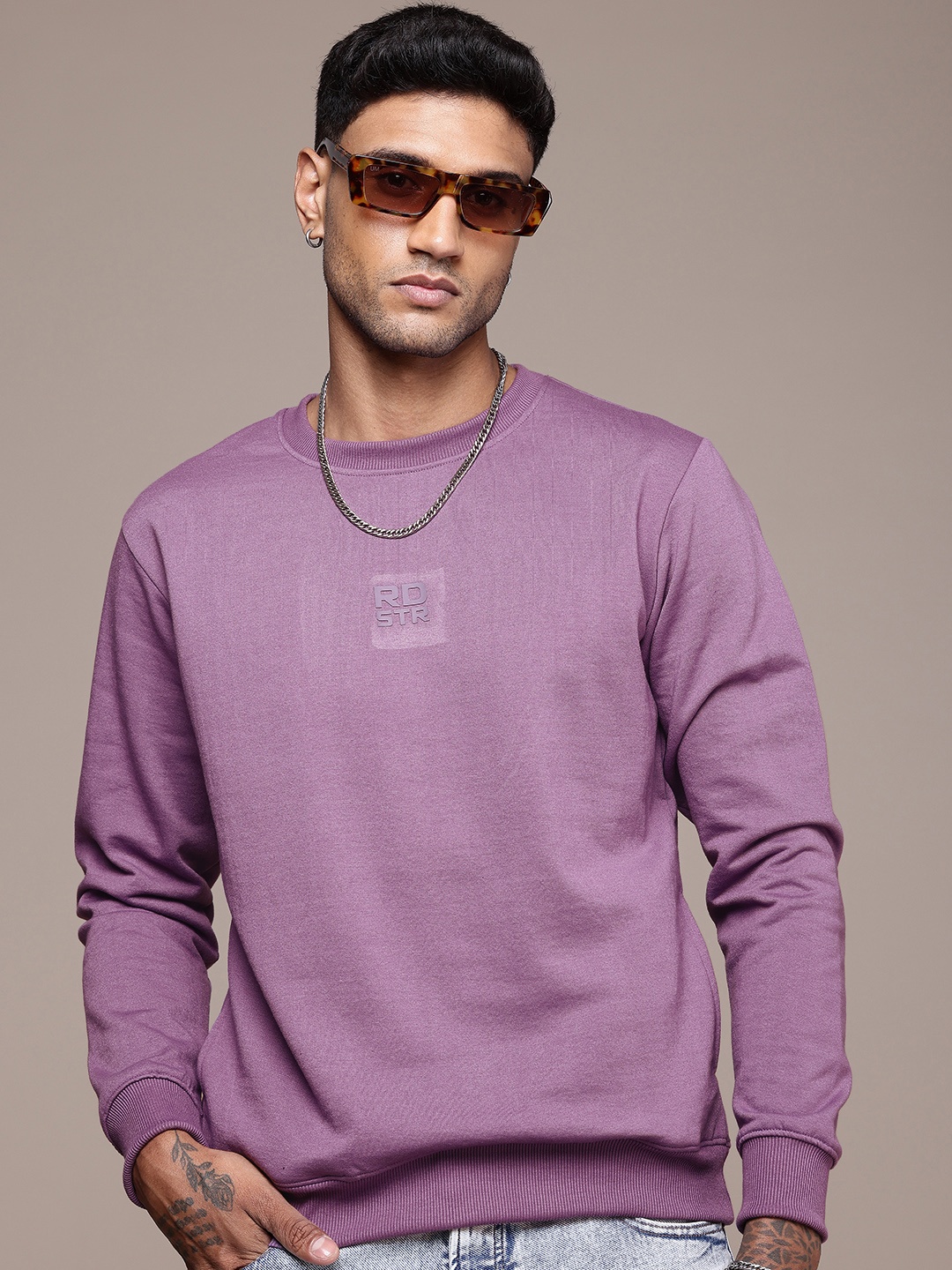 

The Roadster Life Co. Solid Regular Fit Sweatshirt, Purple