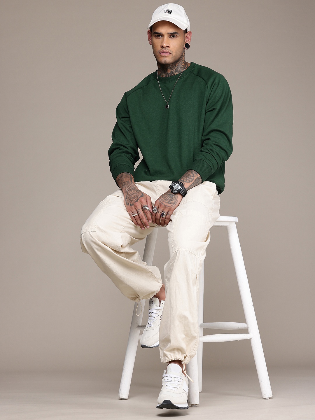 

The Roadster Life Co. Round Neck Relaxed Fit Sweatshirt, Green