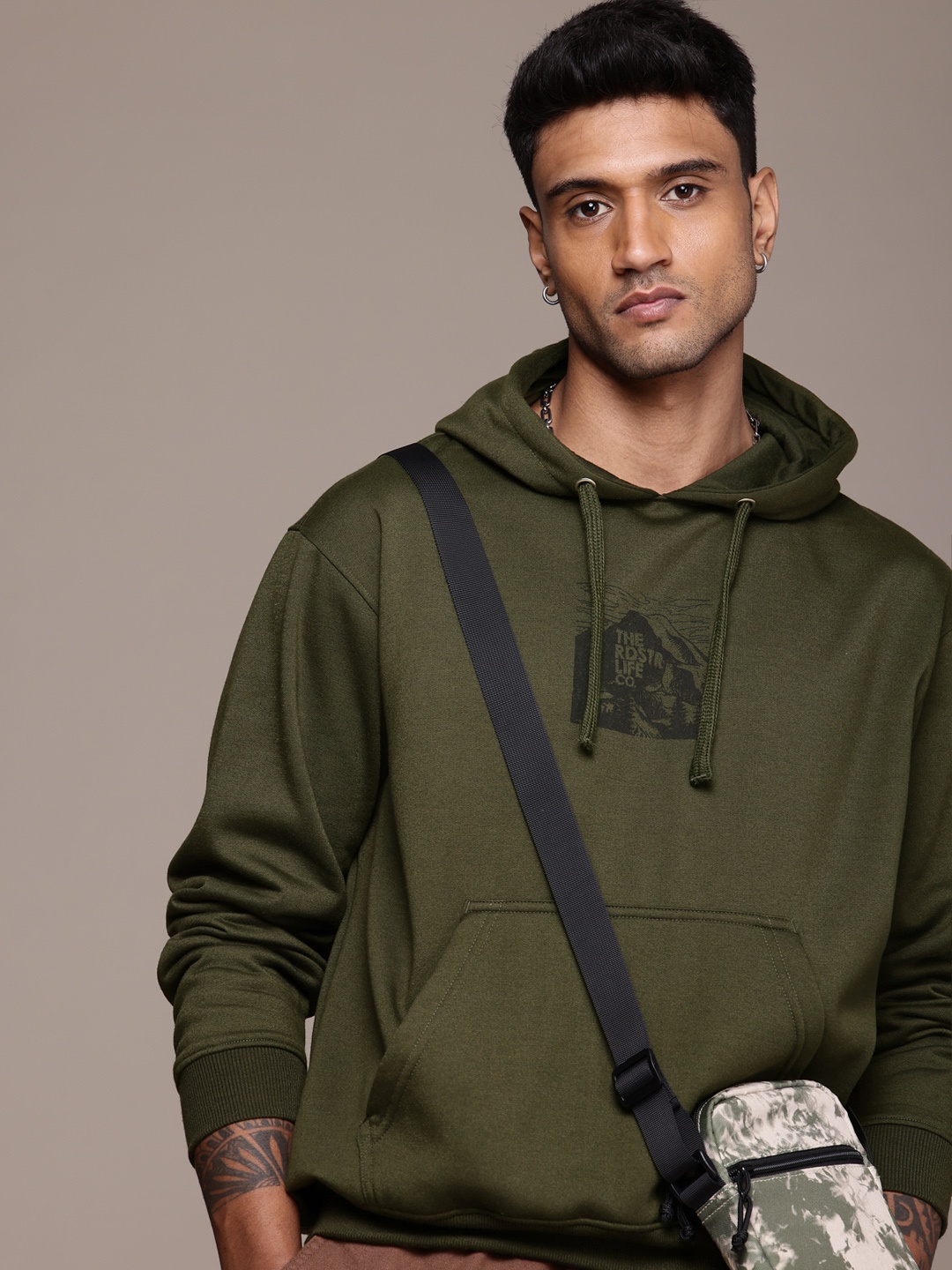 

The Roadster Life Co. Relaxed Fit Graphic Printed Hooded Sweatshirt, Olive