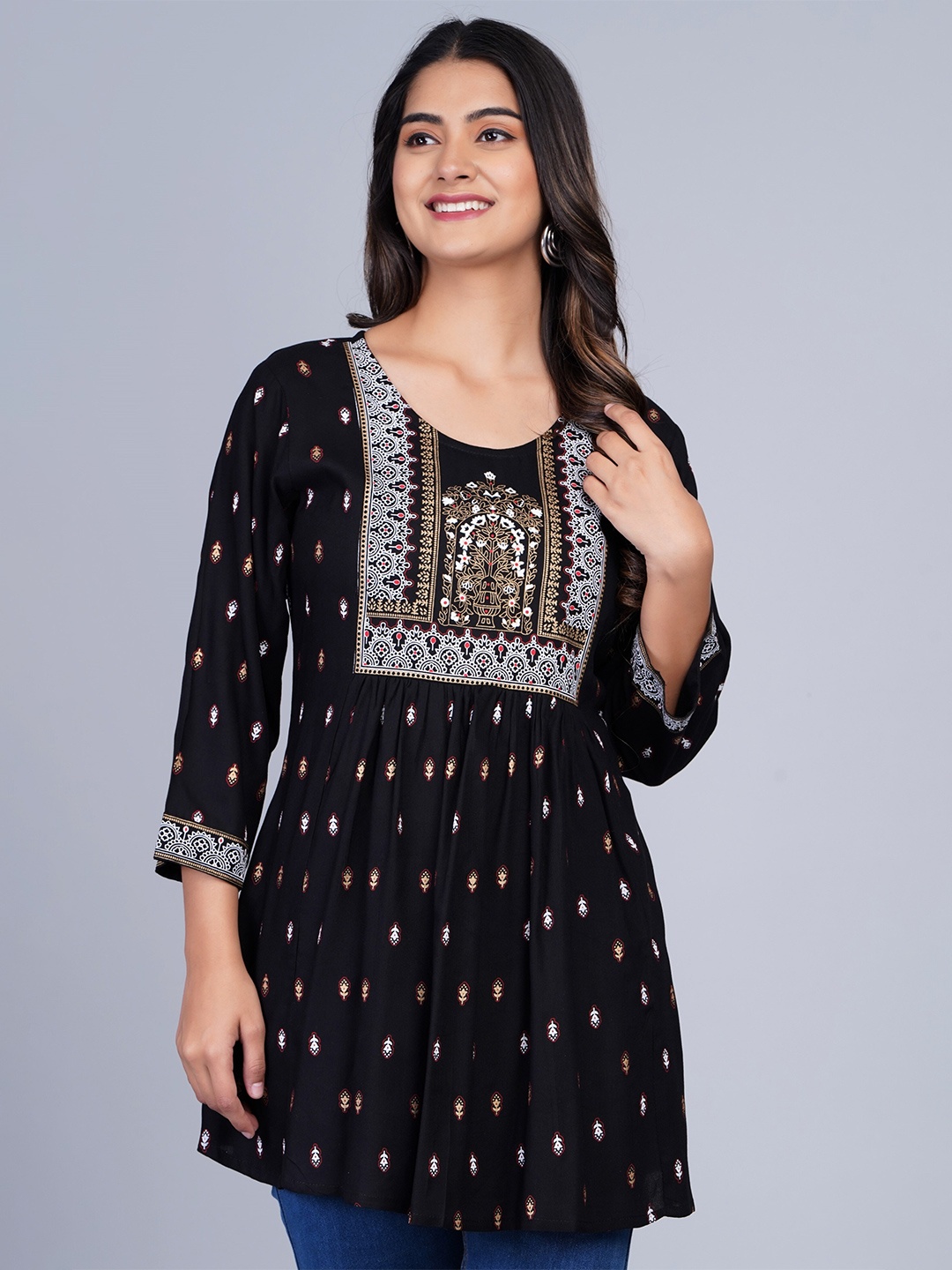 

NEW STYLISH Floral Printed Tunic, Black