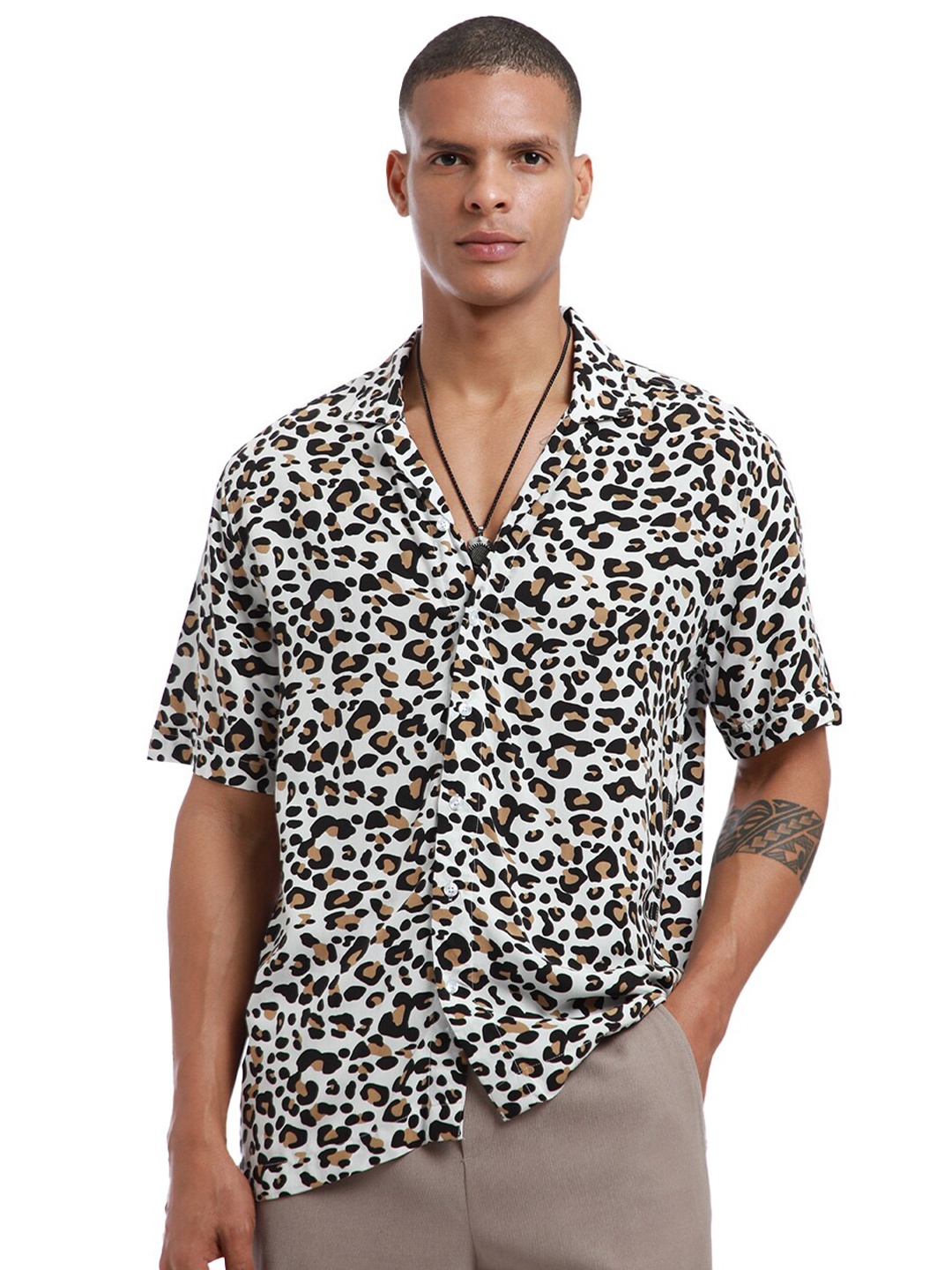 

Banana Club Men Classic Animal Print Half Sleeve Shirt, White