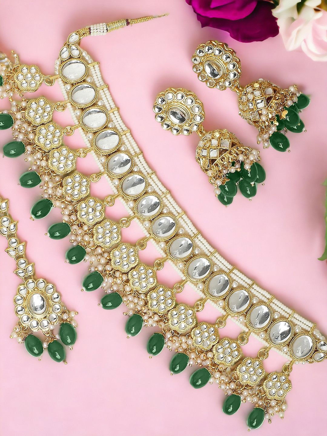 

Anouk Gold-Toned Kundan-Studded & Beaded Jadau Jewellery Set