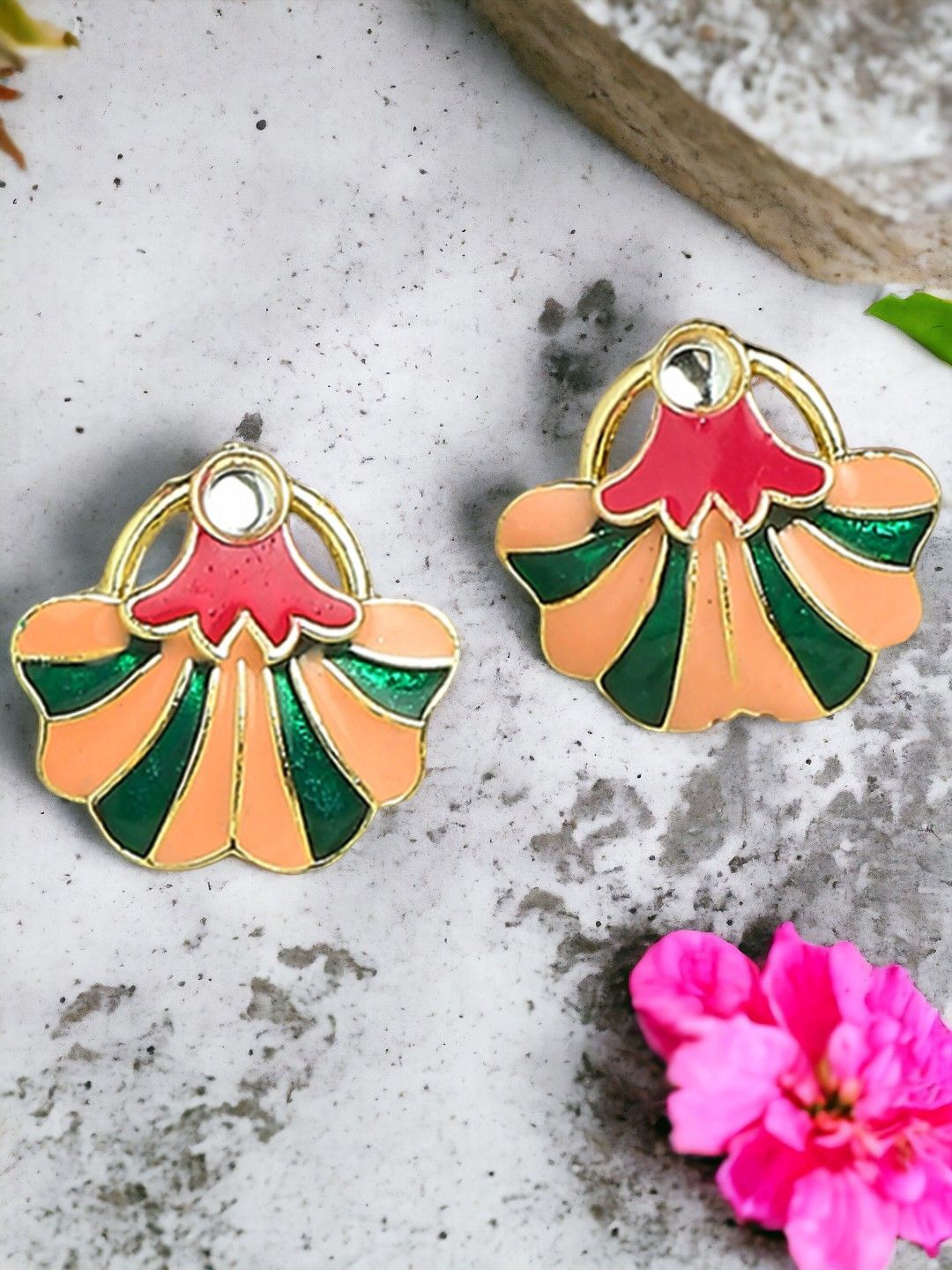 

Anouk Gold Toned Kundan Floral Stud Earrings