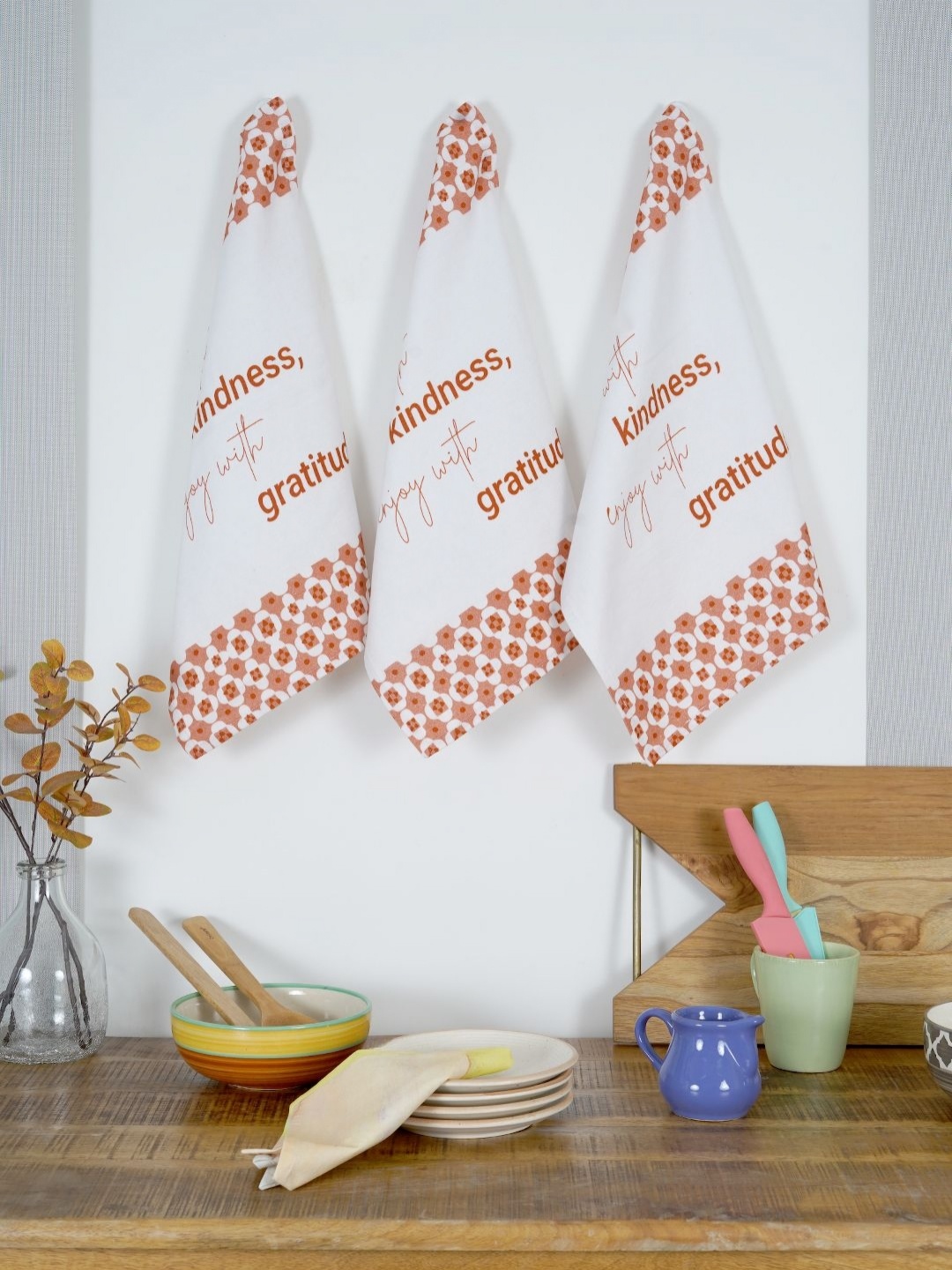 

Ratan Cart Off White 3 Pieces Printed Cotton Kitchen Towels