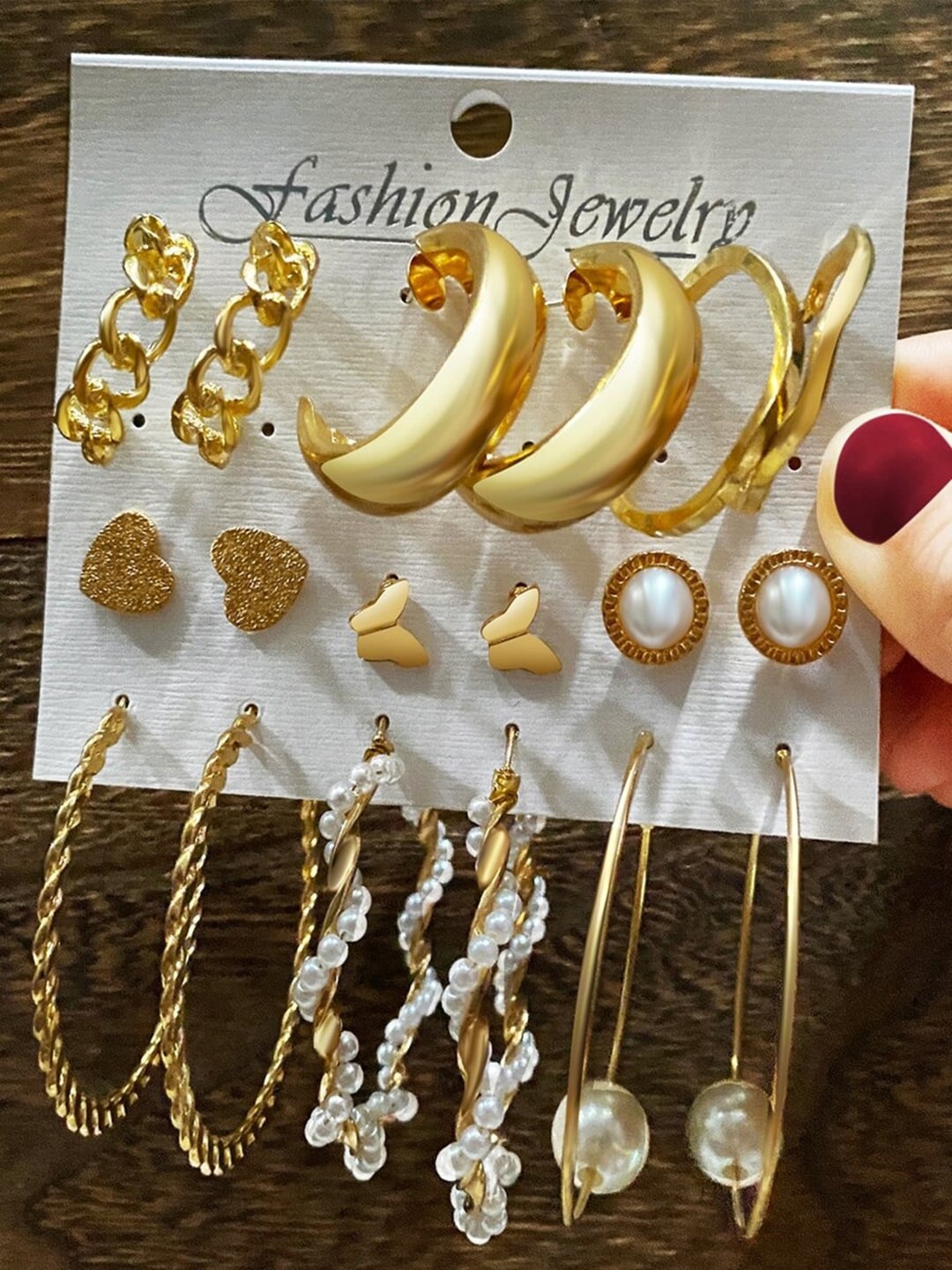 

DressBerry Set of 9 Gold-Plated Classic Hoop Earrings