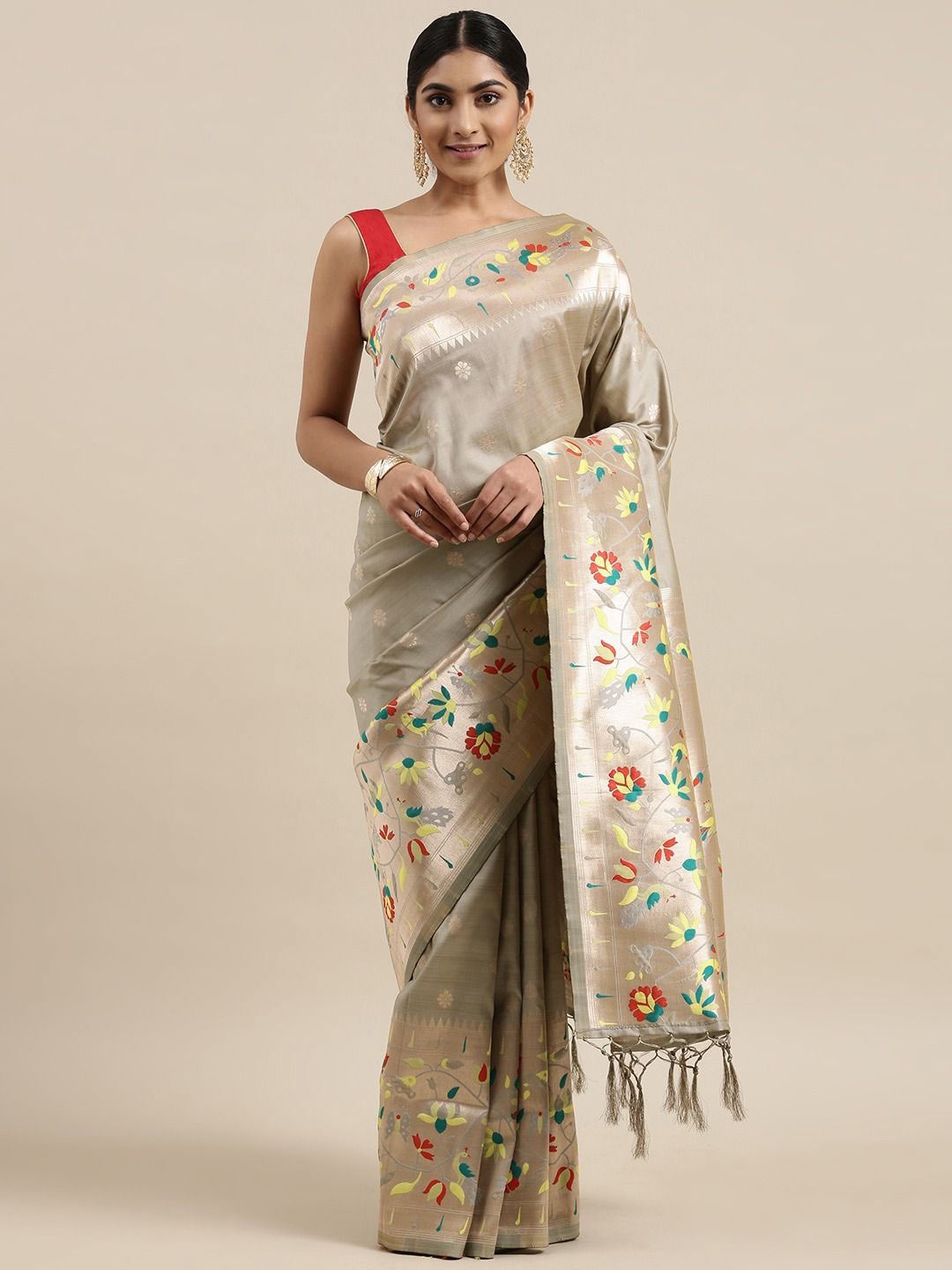 

LeeliPeeri Designer Woven Design Zari Kanjeevaram Saree, Grey