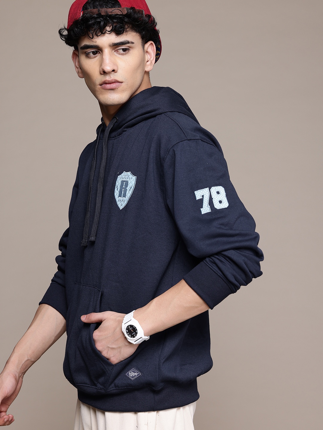 

The Roadster Lifestyle Co. Printed Hooded Sweatshirt, Navy blue