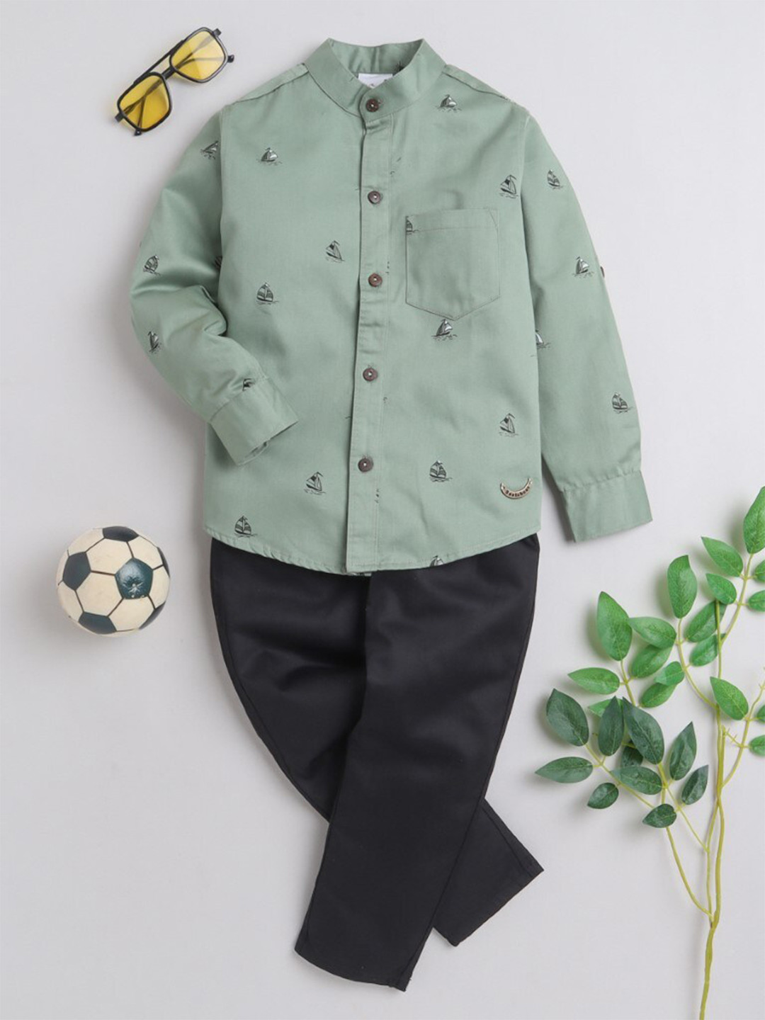

BAATCHEET Boys Printed Mandarin Collar Pure Cotton Shirt with Trousers, Green