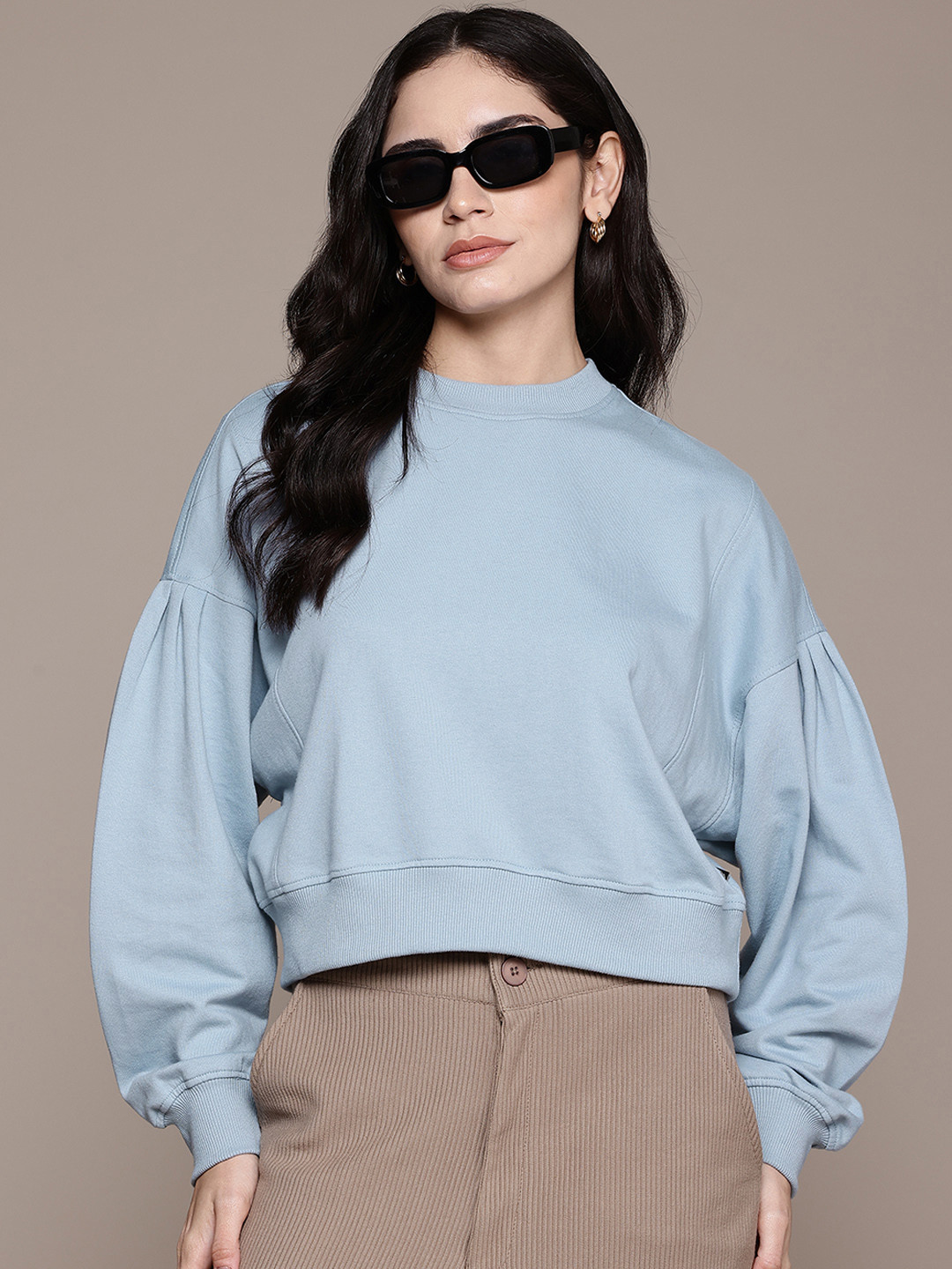 

The Roadster Lifestyle Co. Women Solid Sweatshirt, Blue