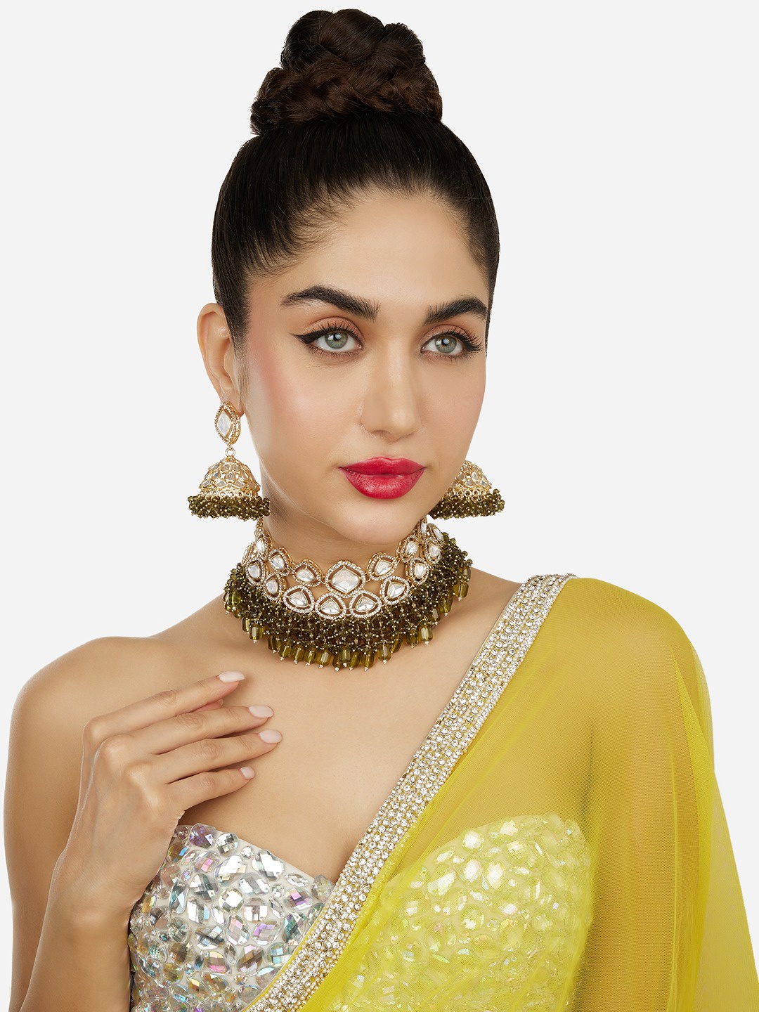 

Zaveri Pearls Gold-Plated Austrian Diamond-Studded & Beaded Jewellery Set