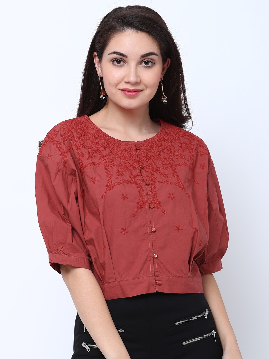 

Tokyo Talkies Women Red Solid Crop Pure Cotton Top