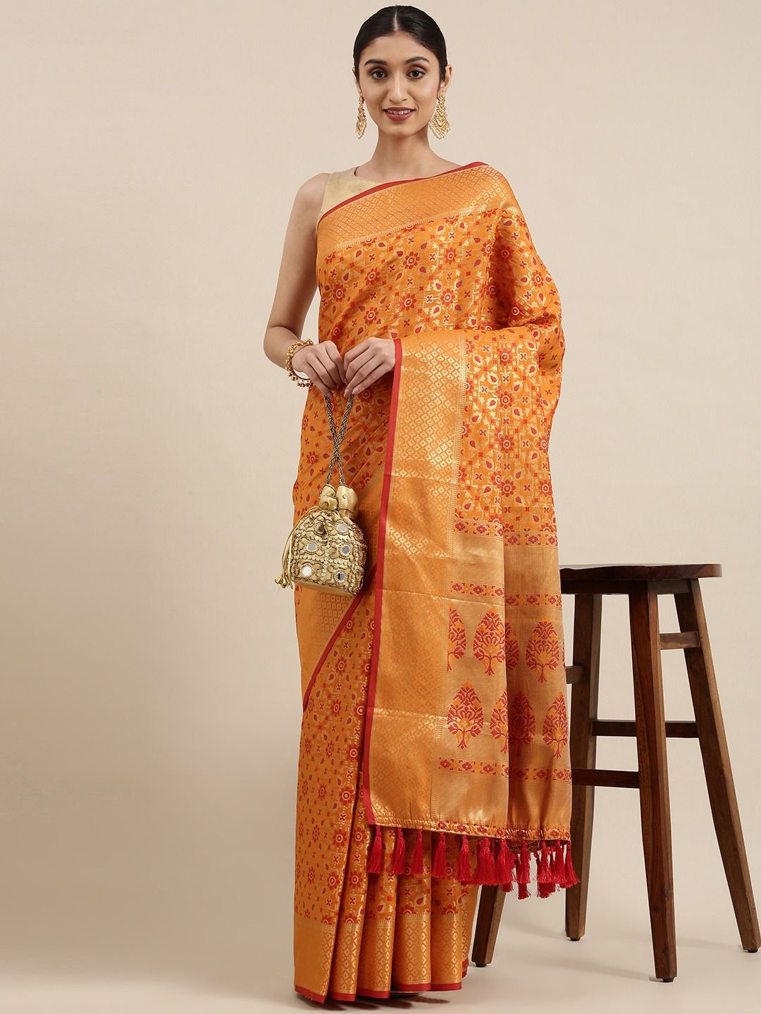 

LeeliPeeri Designer Woven Design Zari Banarasi Saree, Yellow