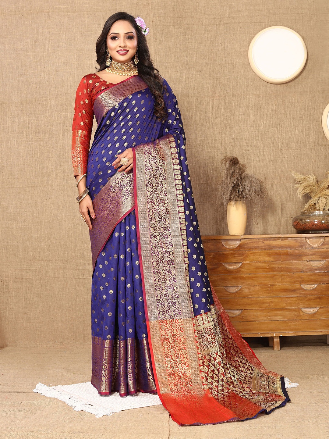 

Mitera Ethnic Motifs Zari Banarasi Saree, Blue