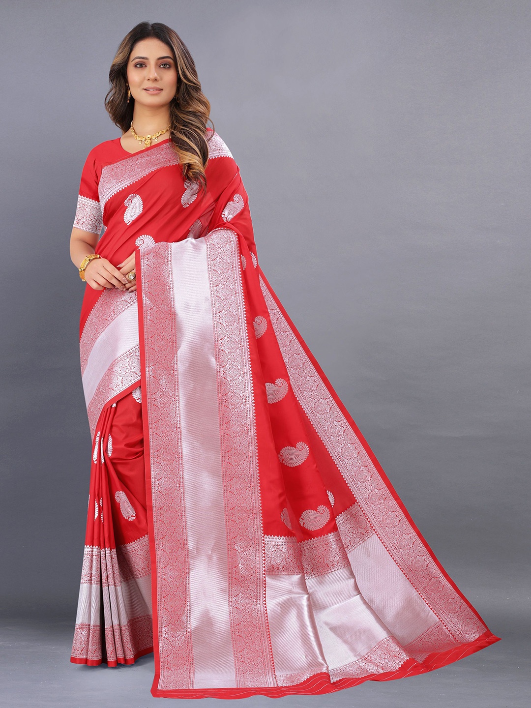 

Mitera Paisley Zari Banarasi Saree, Red