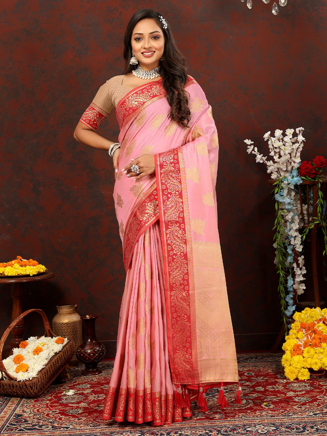 

Mitera Floral Zari Banarasi Saree, Pink