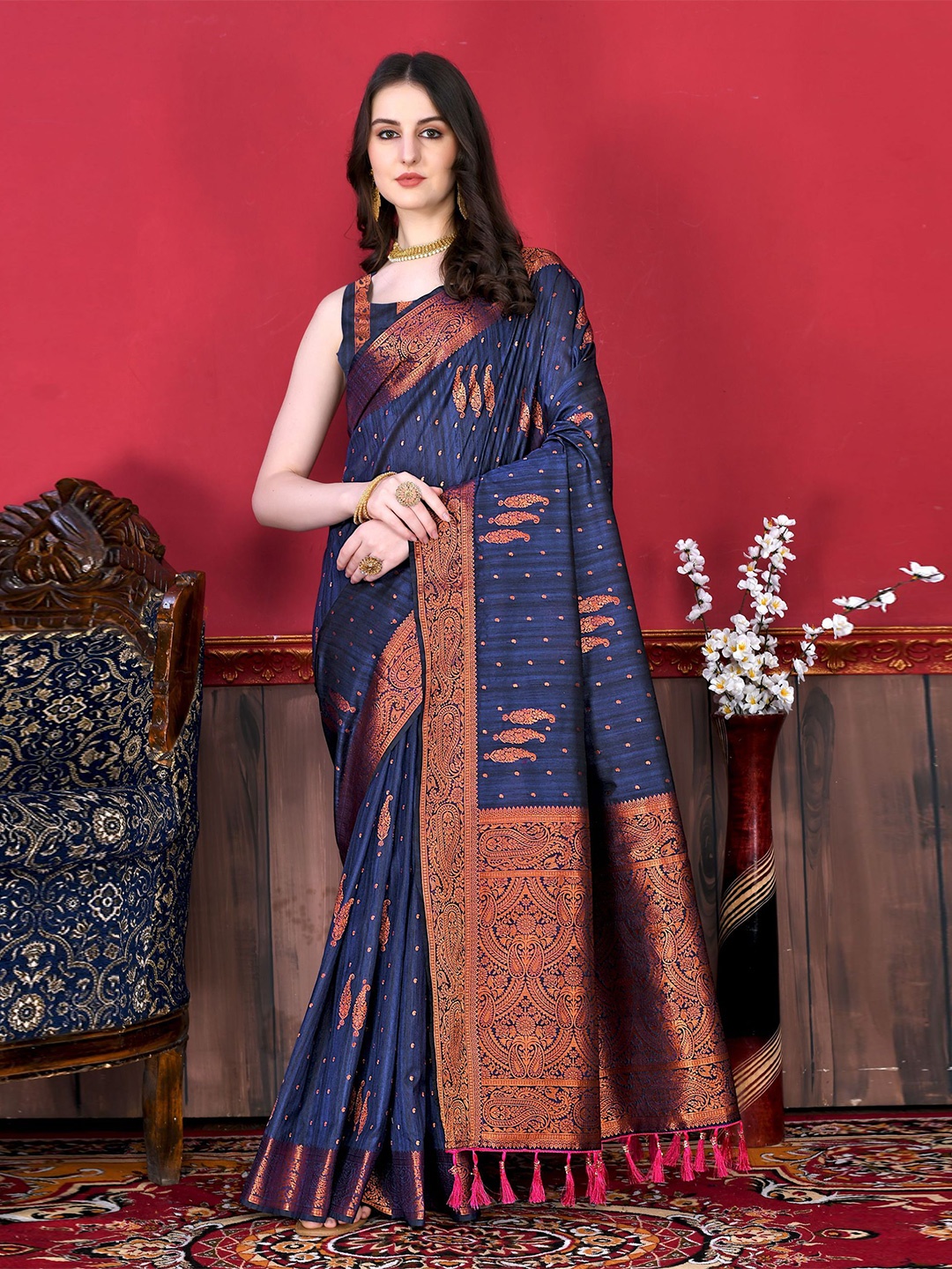 

Mitera Ethnic Motifs Zari Pure Silk Banarasi Saree, Navy blue