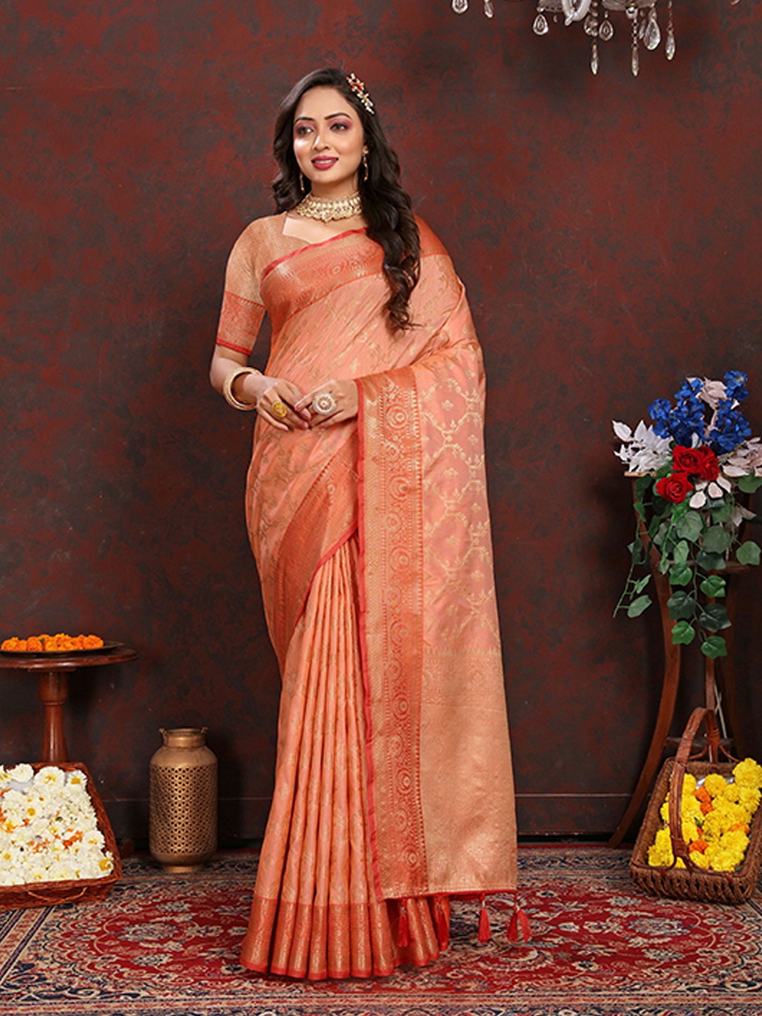 

Mitera Floral Zari Banarasi Saree, Peach