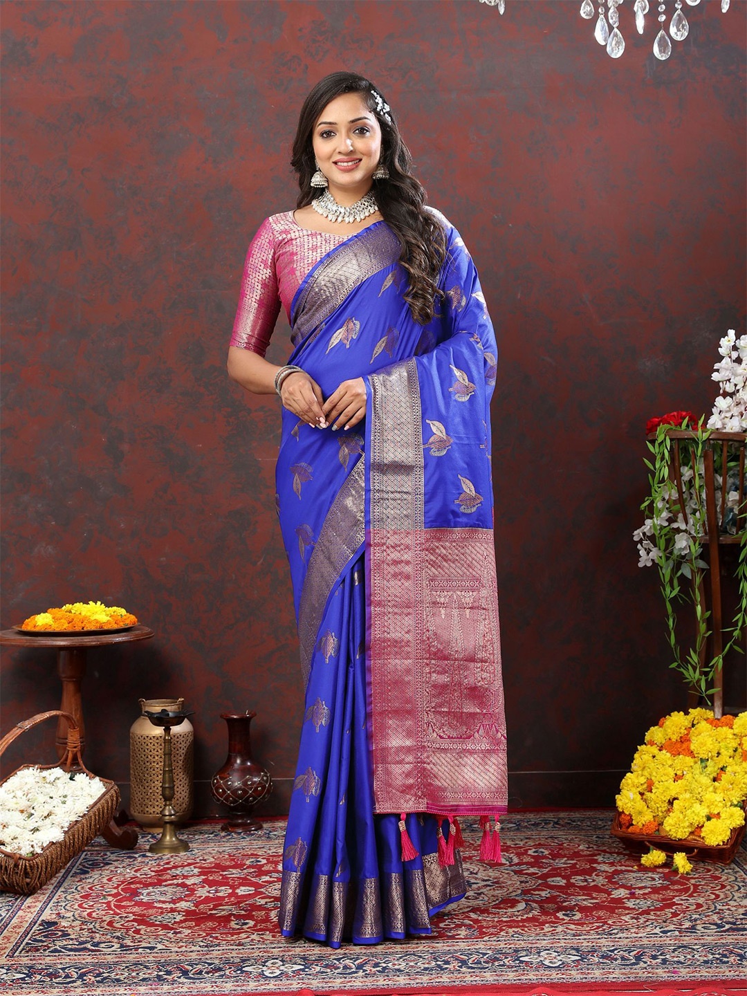 

Mitera Ethnic Motifs Zari Pure Silk Banarasi Saree, Navy blue