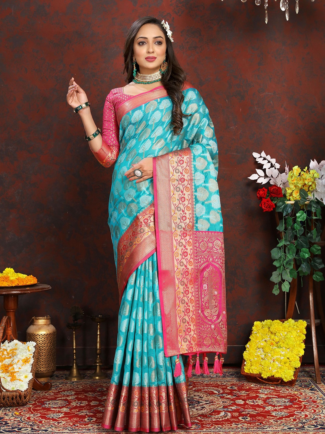 

Mitera Ethnic Motifs Zari Organza Banarasi Saree, Blue