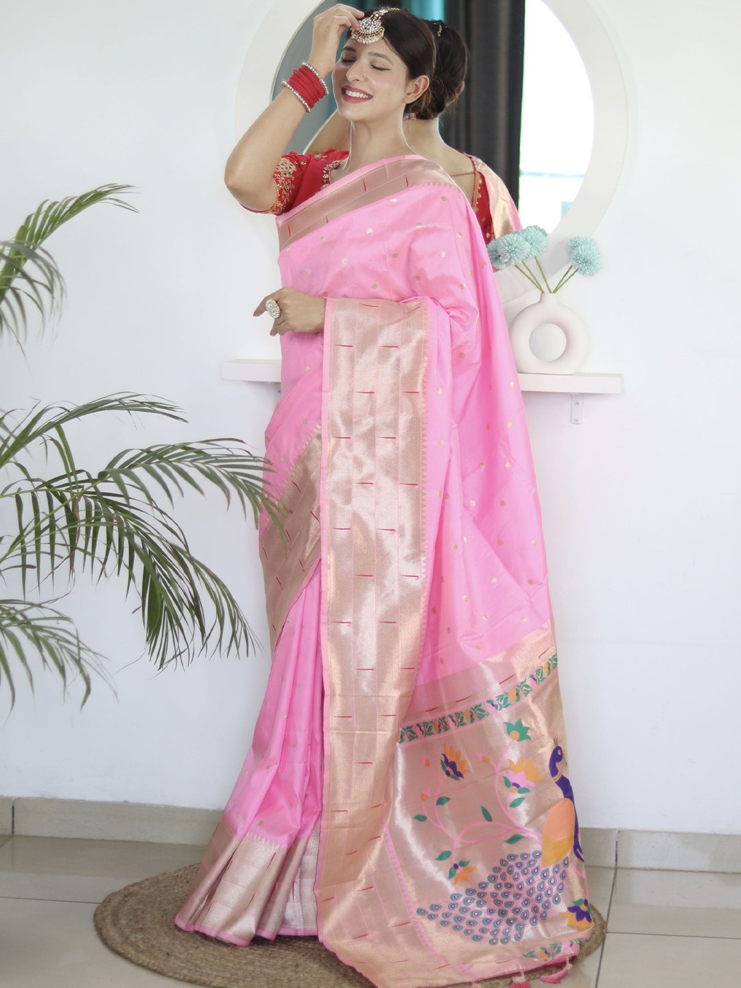 

Mitera Ethnic Motifs Zari Pure Silk Paithani Saree, Pink