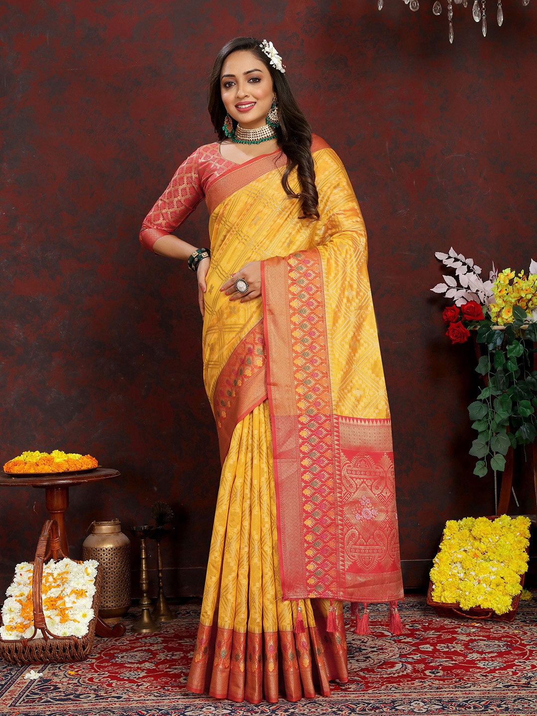 

Mitera Woven Design Ethnic Motifs Zari Organza Banarasi Saree, Yellow