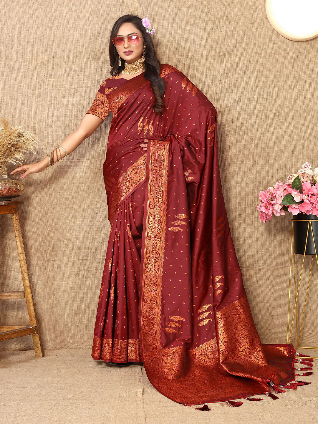 

Mitera Ethnic Motifs Zari Pure Silk Banarasi Saree, Maroon