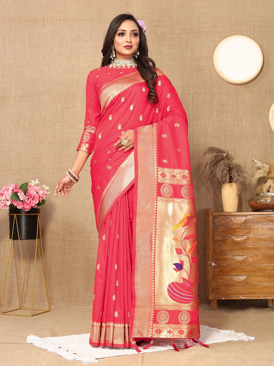

Mitera Ethnic Motifs Zari Pure Silk Paithani Saree, Pink