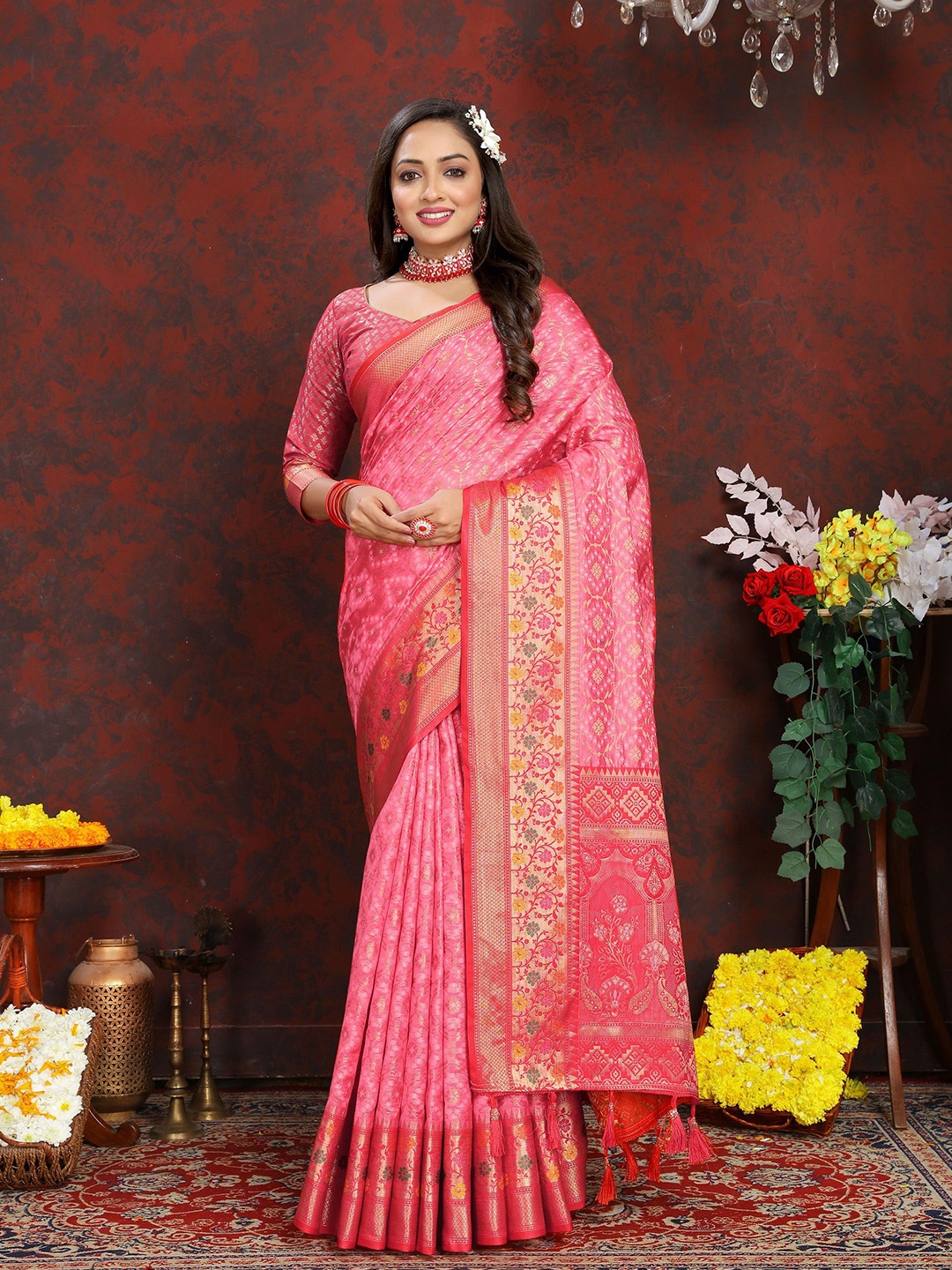 

Mitera Ethnic Motifs Woven Design Zari Organza Banarasi Saree, Pink