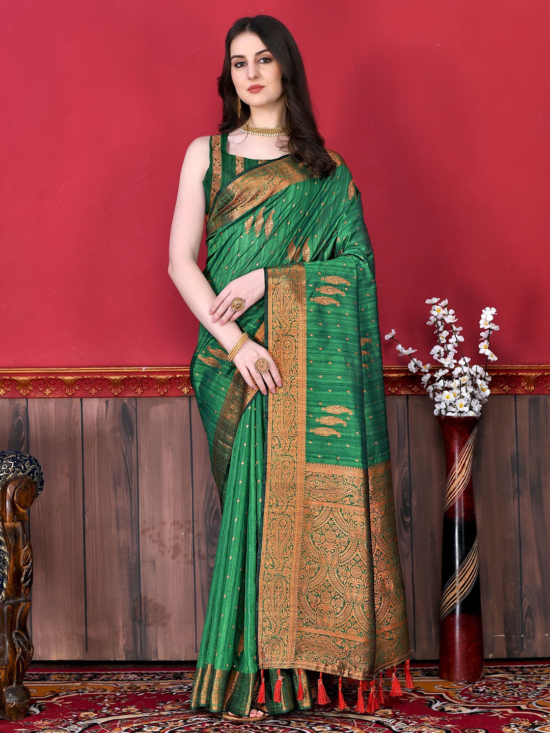 

Mitera Ethnic Motifs Zari Pure Silk Banarasi Saree, Green